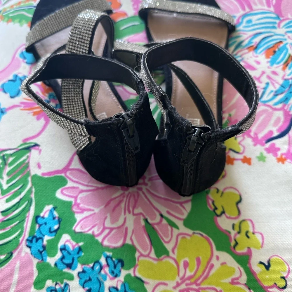 Brash Silver and Black Sandals with Rhinestone Embellishments - Picture 2 of 3